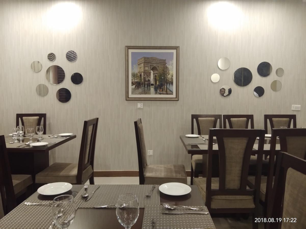 S Chalet Multan Luaran gambar